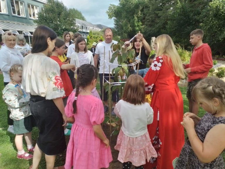 Refugees planted rare dove tree to thank Irish and for peace