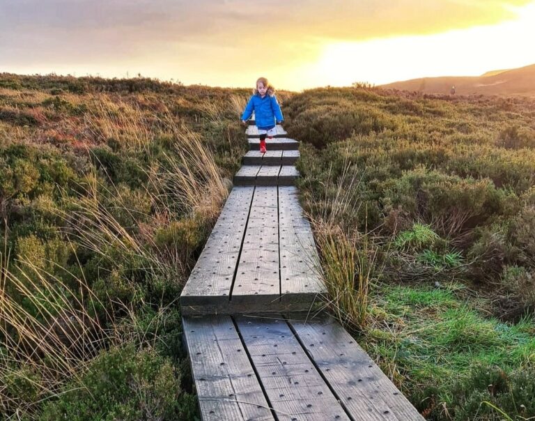 €400,000 funding to upgrade 43 walking trails