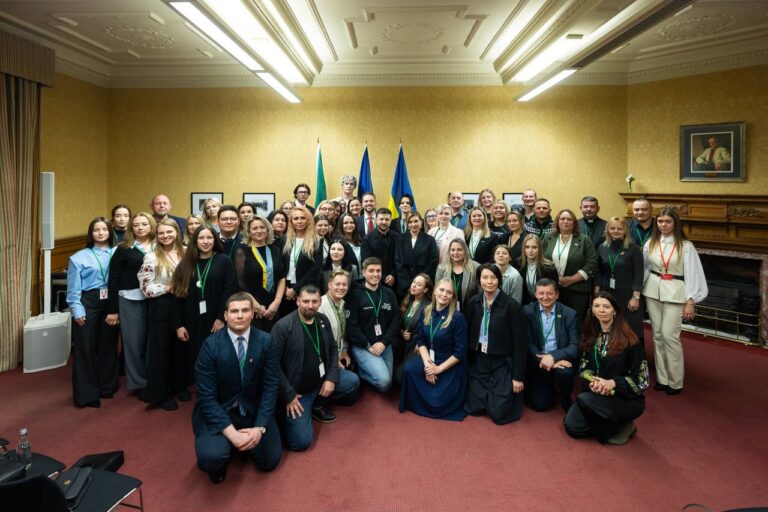 Ukrainian community workers put many questions to President Zelenskyy during recent visit